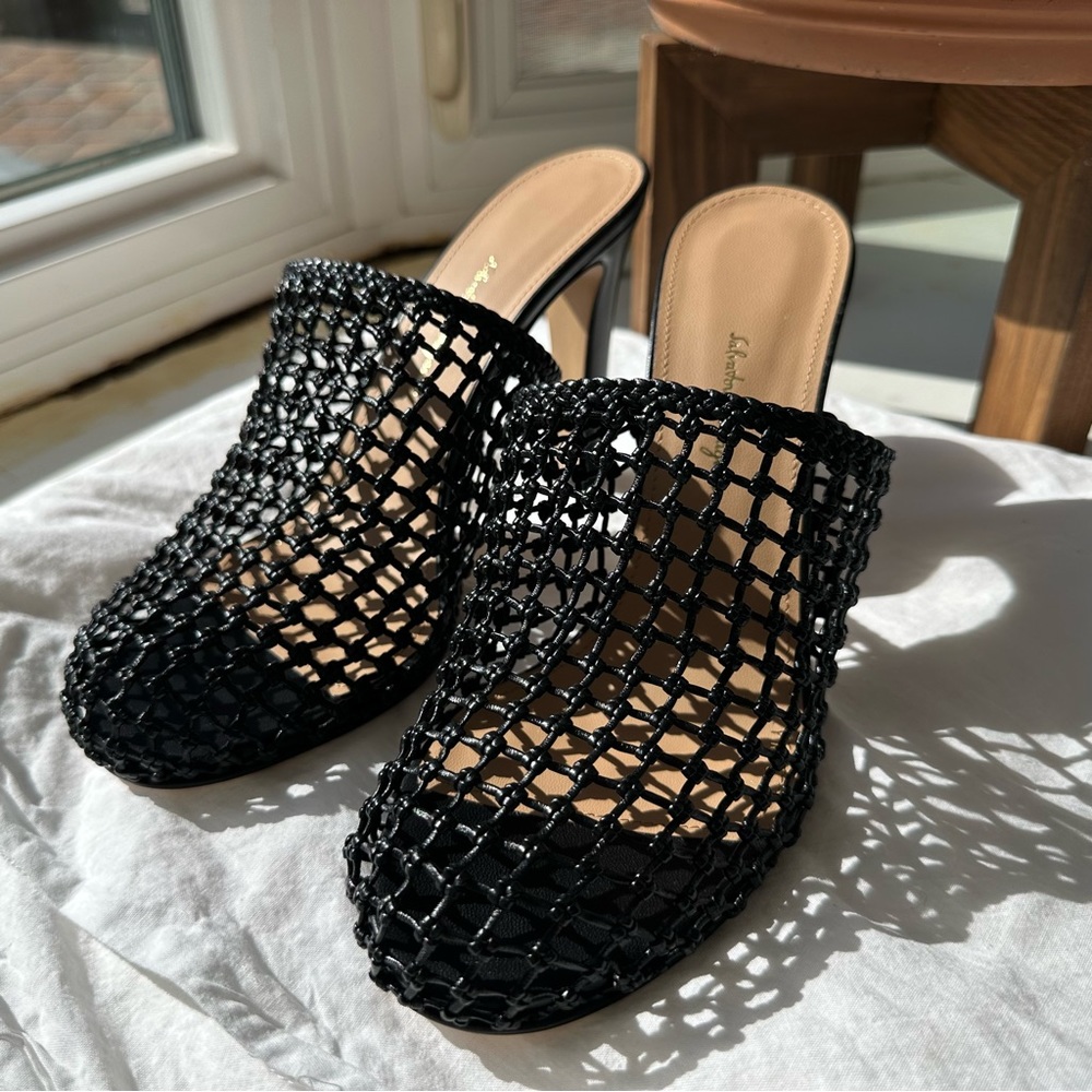 SALVATORE FERRAGAMO ELLAS X5 CAGED LEATHER HEEL MULES SIZE 9.5 BLACK NEW IN BOX